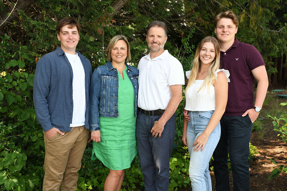 Family_Photo_Aug_1_2023.jpg