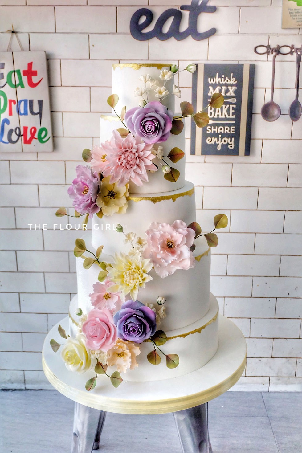 5 tier fondant wedding cake