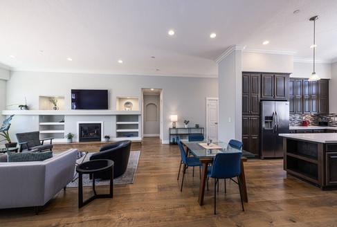 7 Living Room.jpg