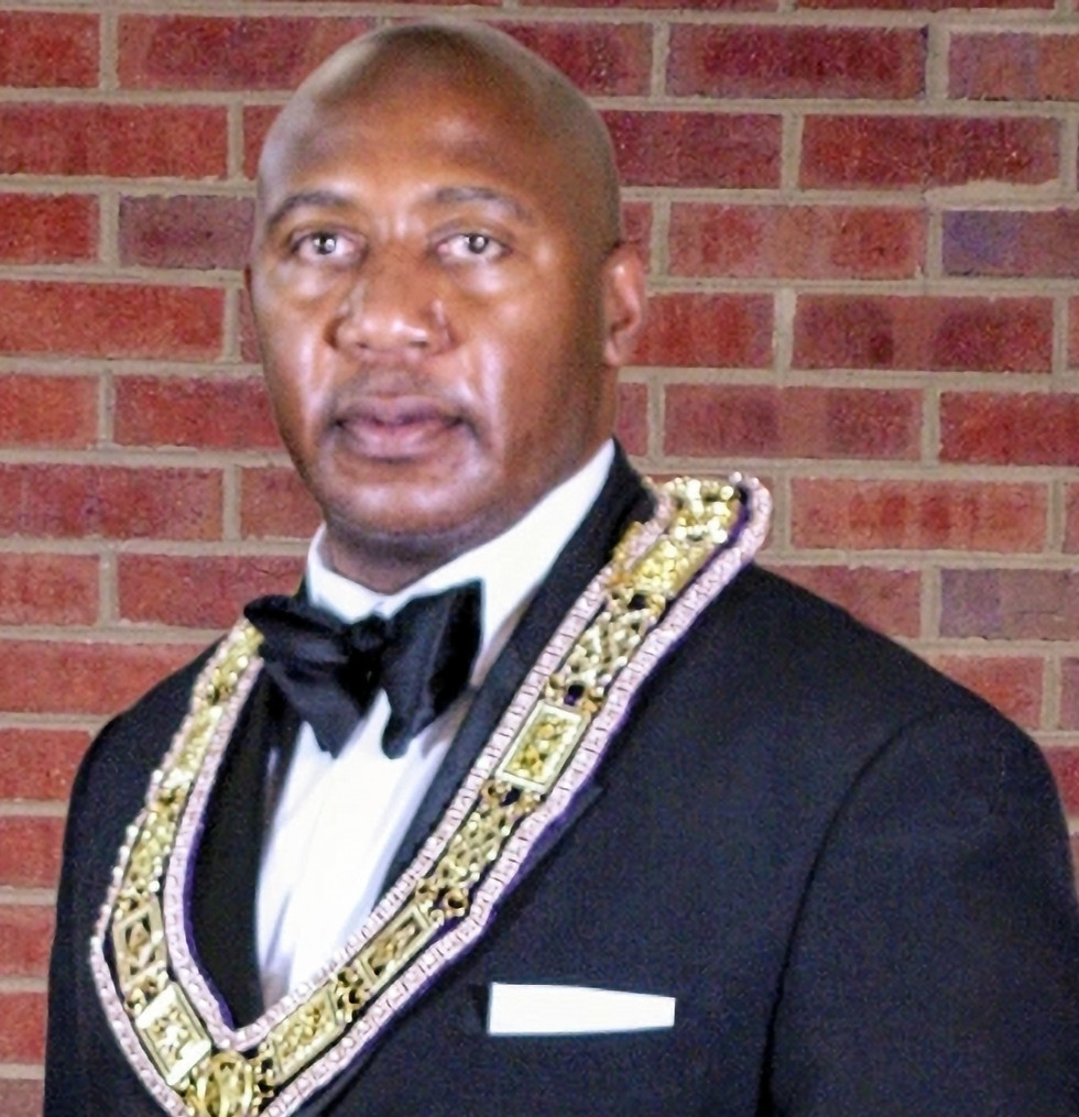 fa4eb087-e049-43a2-8181-8304ff4fdb84-cropped_edited.jpg