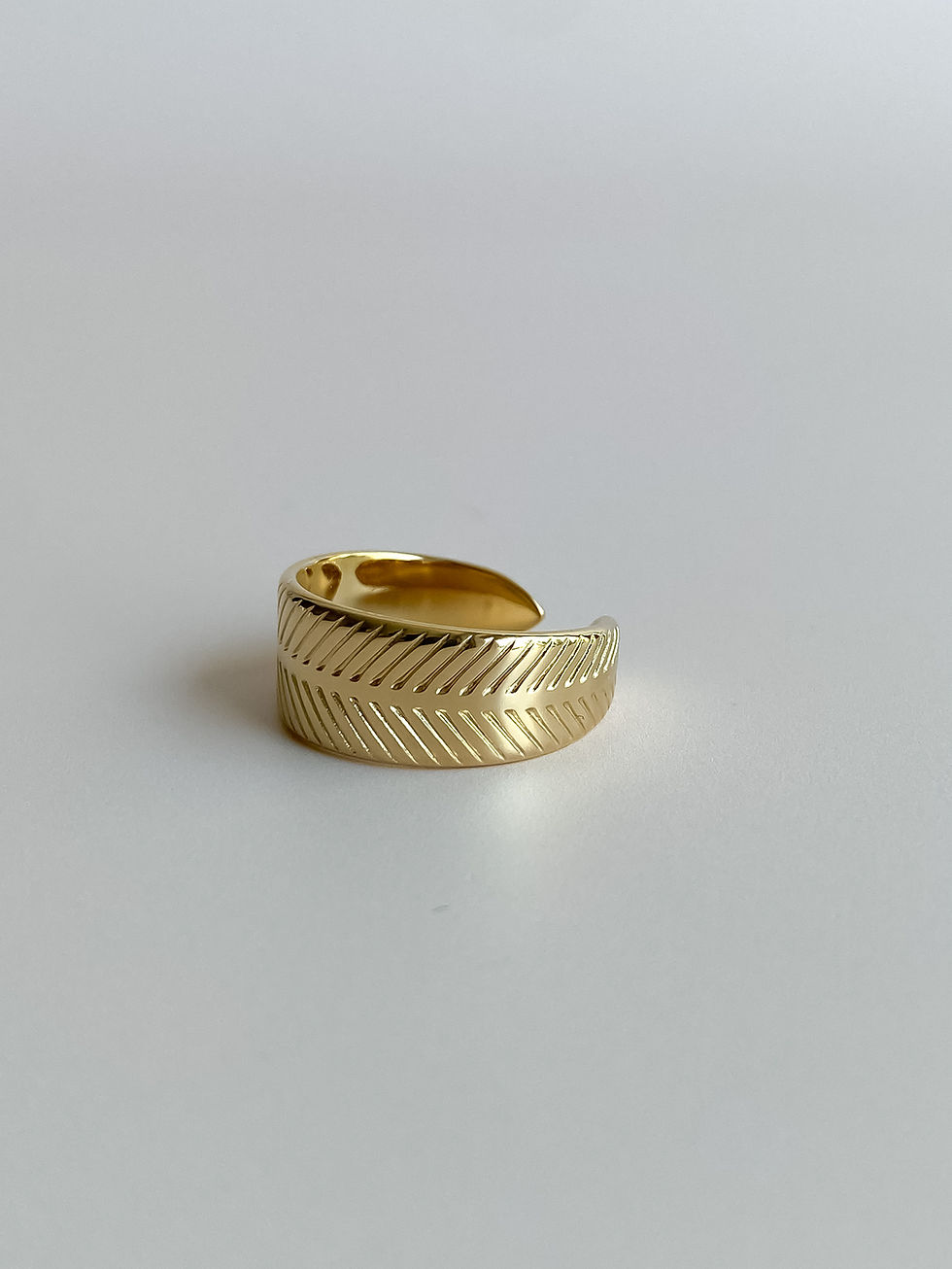 Thumbnail: PALM LEAF ring