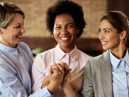 mulheres empreendedoras liderando juntas