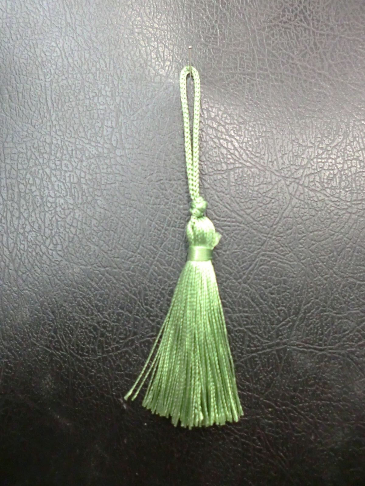 NAPPA NAPPINA PICCOLA TRIPOLINO LUCIDO FIOCCO FIOCCHETTO COL. VERDE 10/11 CM