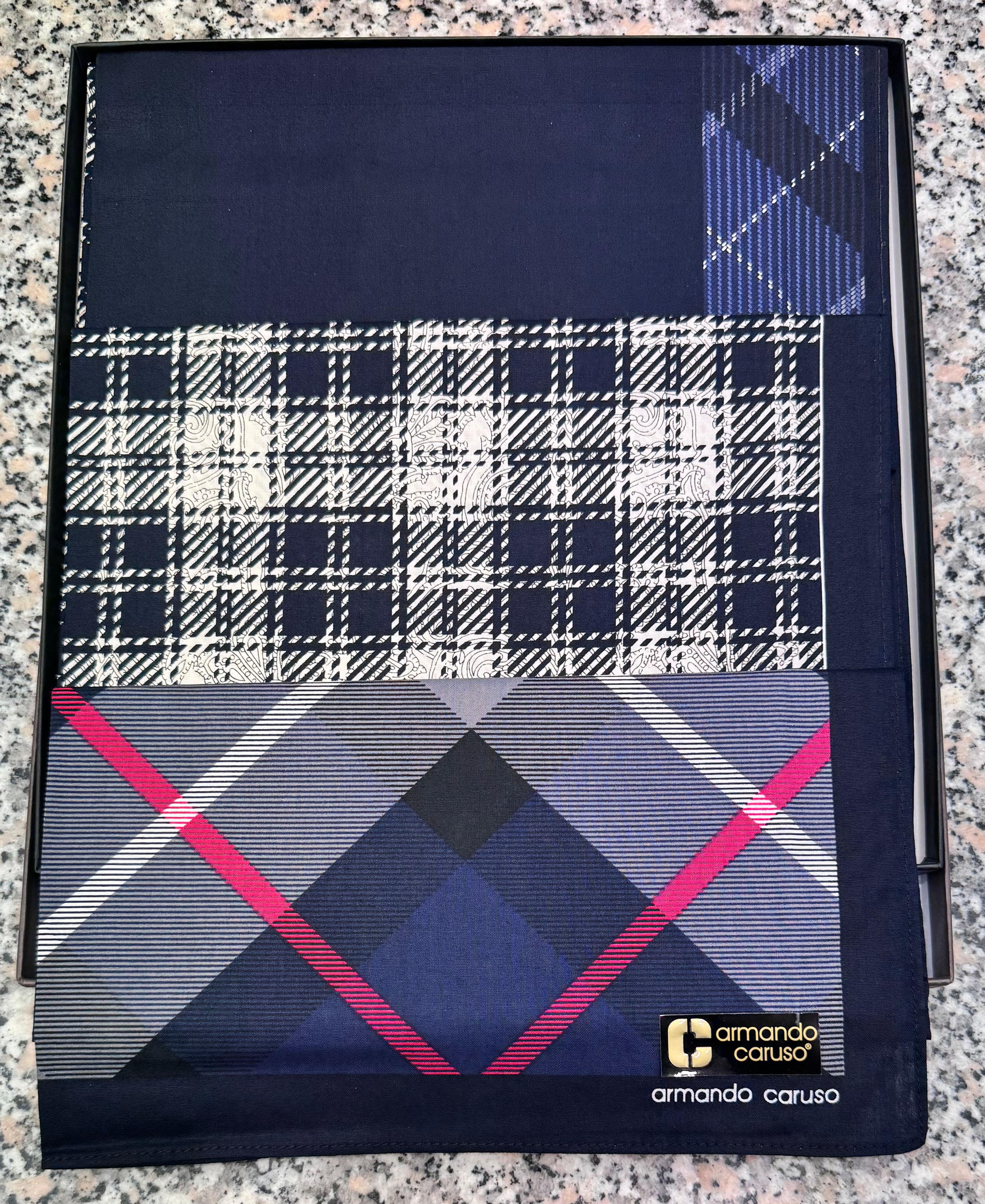 FAZZOLETTO NASO UOMO FANTASIA QUADRI SCURI 45 x 45 cm TEVERE STAMPATO 162