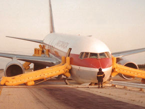 Air Canada Flight 143
