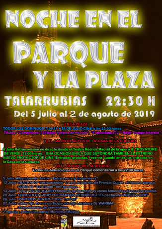 Noche en el parque y la plaza.