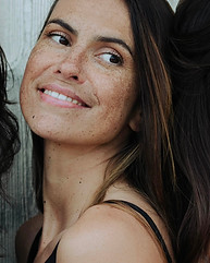 Caroline portrait.jpg