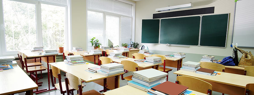 Elektroprüfung in einer Schule zur Sicherstellung der elektrischen Sicherheit in Klassenzimmern und Gebäuden