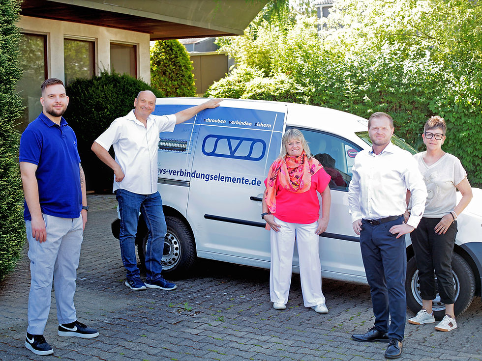 svs-verbindungselemente-Team-Auto-Ueber-uns-2000x1500px.jpg