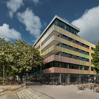 Marrahaus-Heilbronn-Aluform-Verarbeitung-von-Verbundplatten-Tecu-Bond-Alucobond-Fassadenve