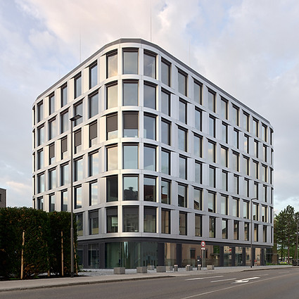 Aluform-Alucobond-Fassaden-Referenz-Landratsamt-Loerrach-Yohan-Zerdoun-2-1300px.jpg