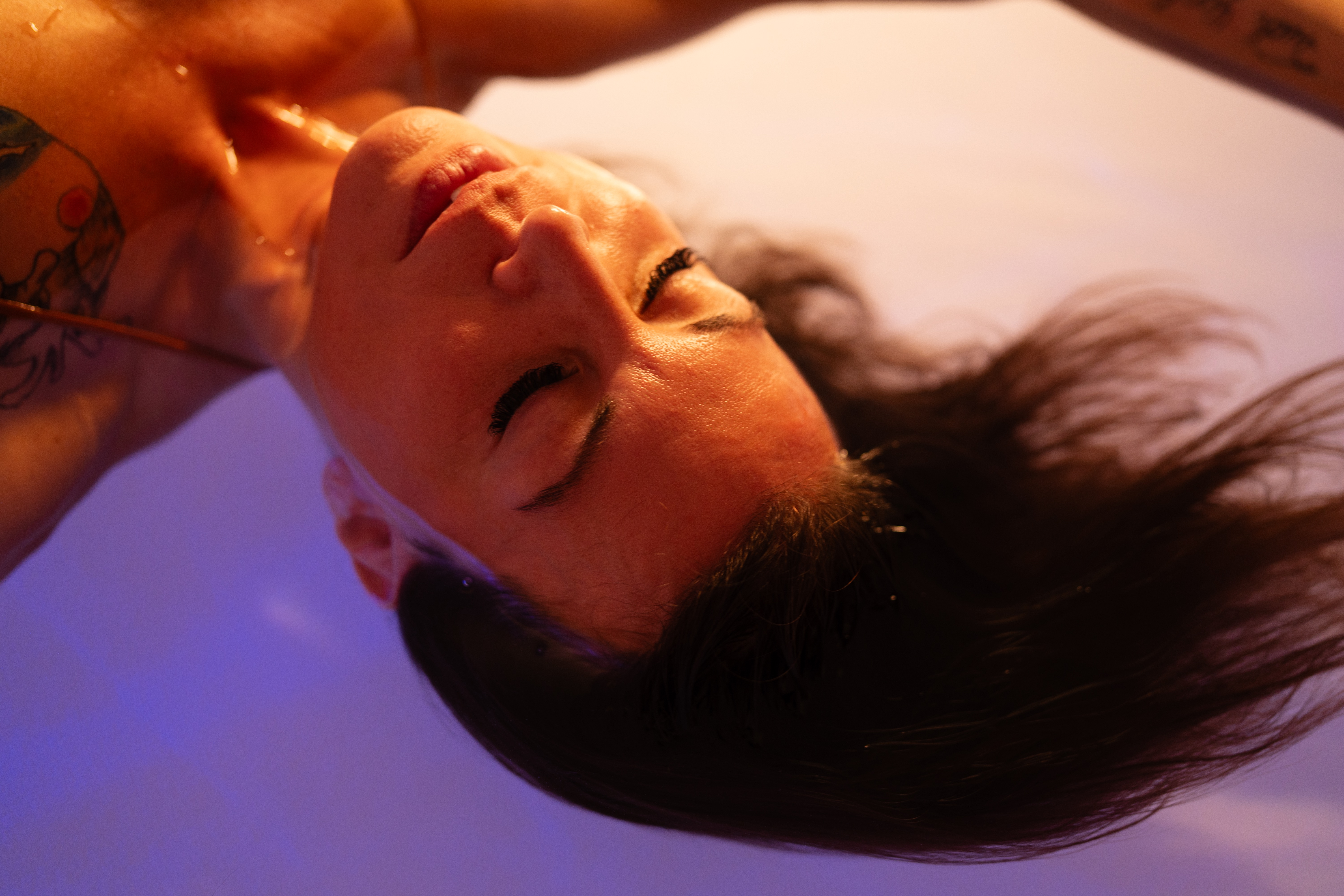 Illustration for Summer Reset in Glasgow: How Float Therapy and Infrared Sauna Melt Stress and Speed Recovery