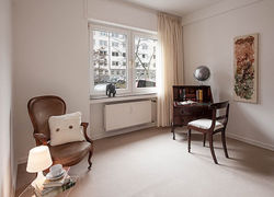 4 Arbeitszimmer