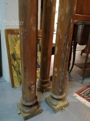 Miniatura: Colonne in legno