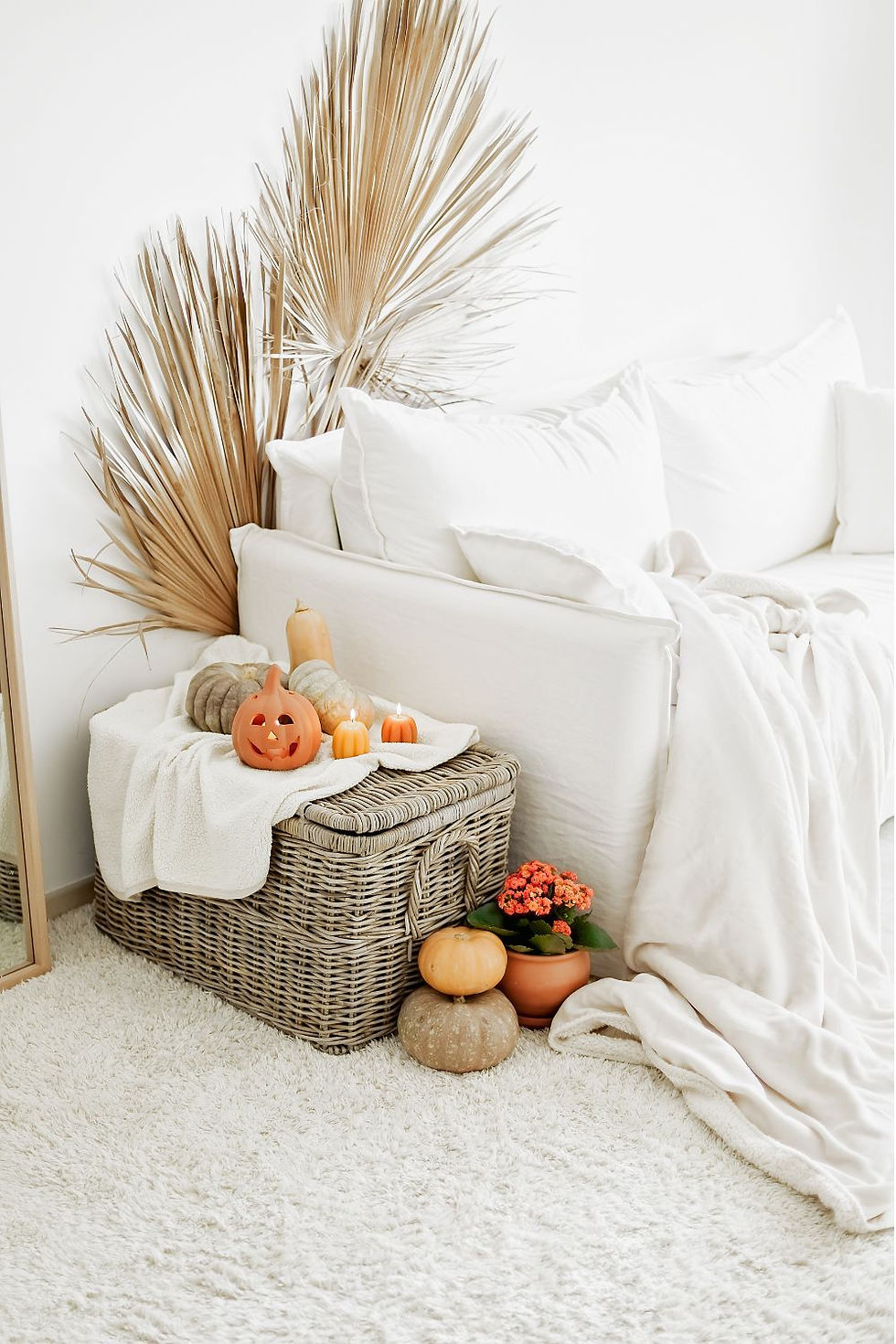 decor with one jack-o'-lantern