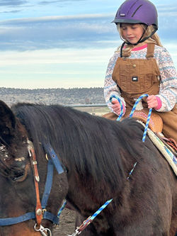KINSLEY AT RIDING LESSONS
