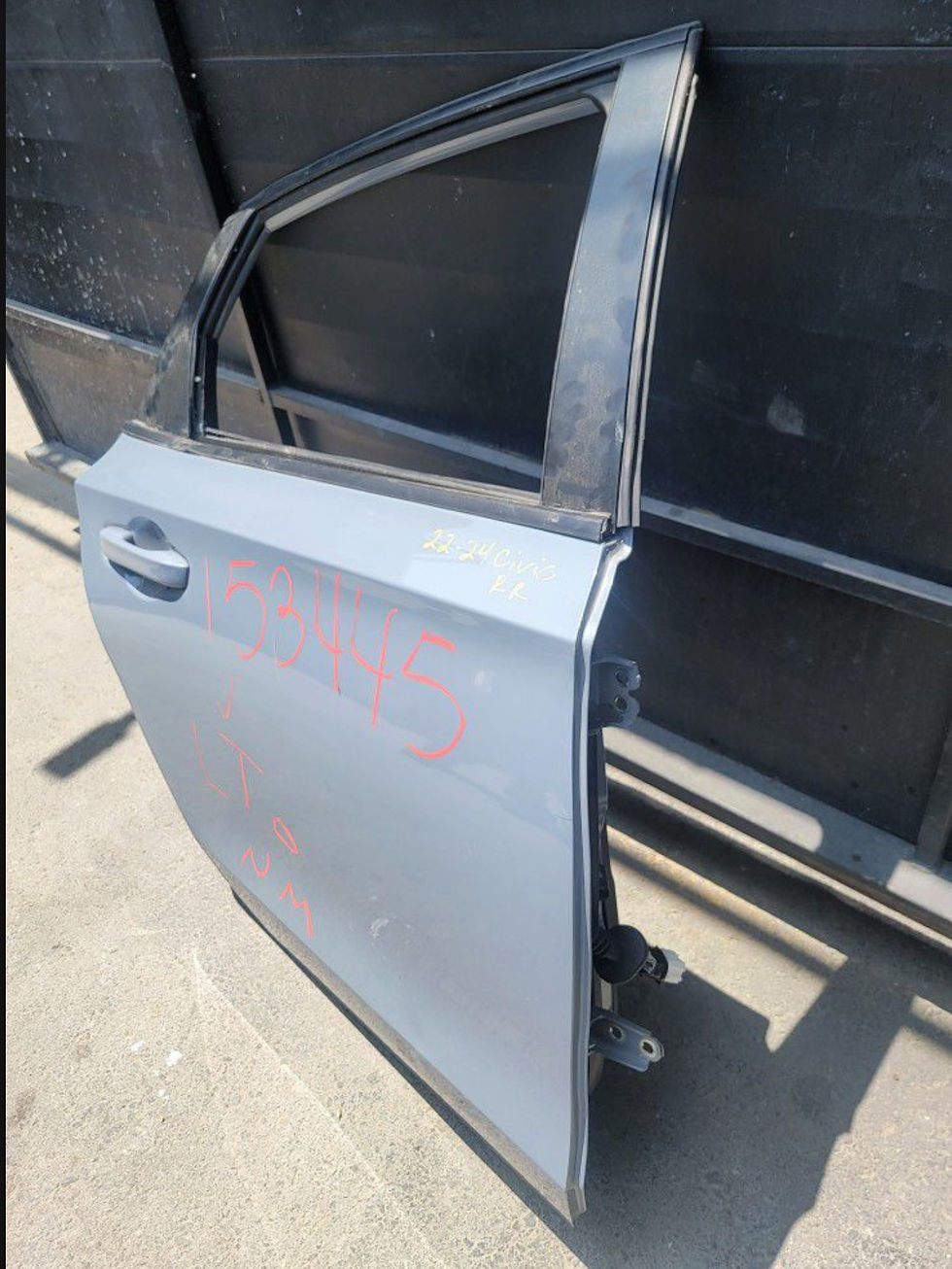 Miniatura: 2022-2024 Honda Civic Right Rear Door Glass Broken $500