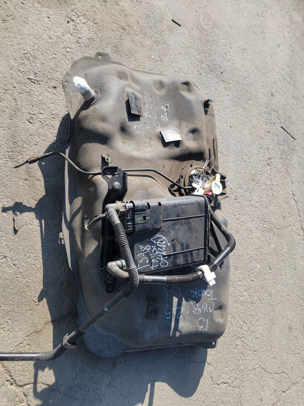 Miniatura: 2013-2018 Toyota Camry Gasoline Tank 2.5 $300