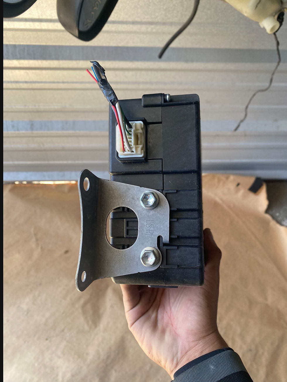 Miniatura: 2008 Lexus LS460 Rear Left Driver Trunk Module Brake Control Power $150
