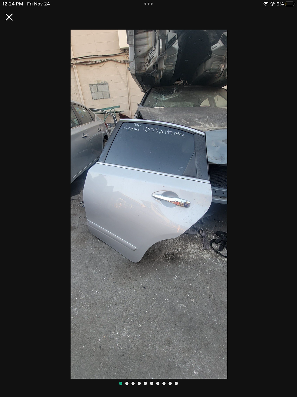 Thumbnail: 13/16/18 Nissan Altima Right Front Door Assbly $400rear $350