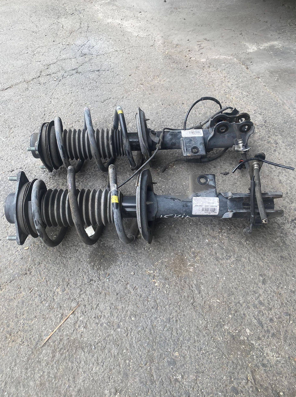 Miniatura: 2015 Kia Optima Struts $175 Each 