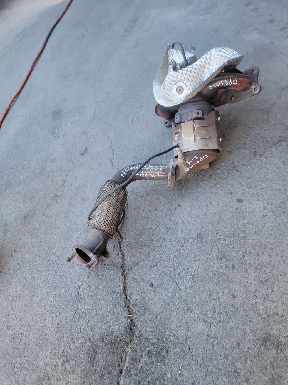 Miniatura: 2013 Sonata Hybrid Exhaust Manifold Pipe Assembly $1500