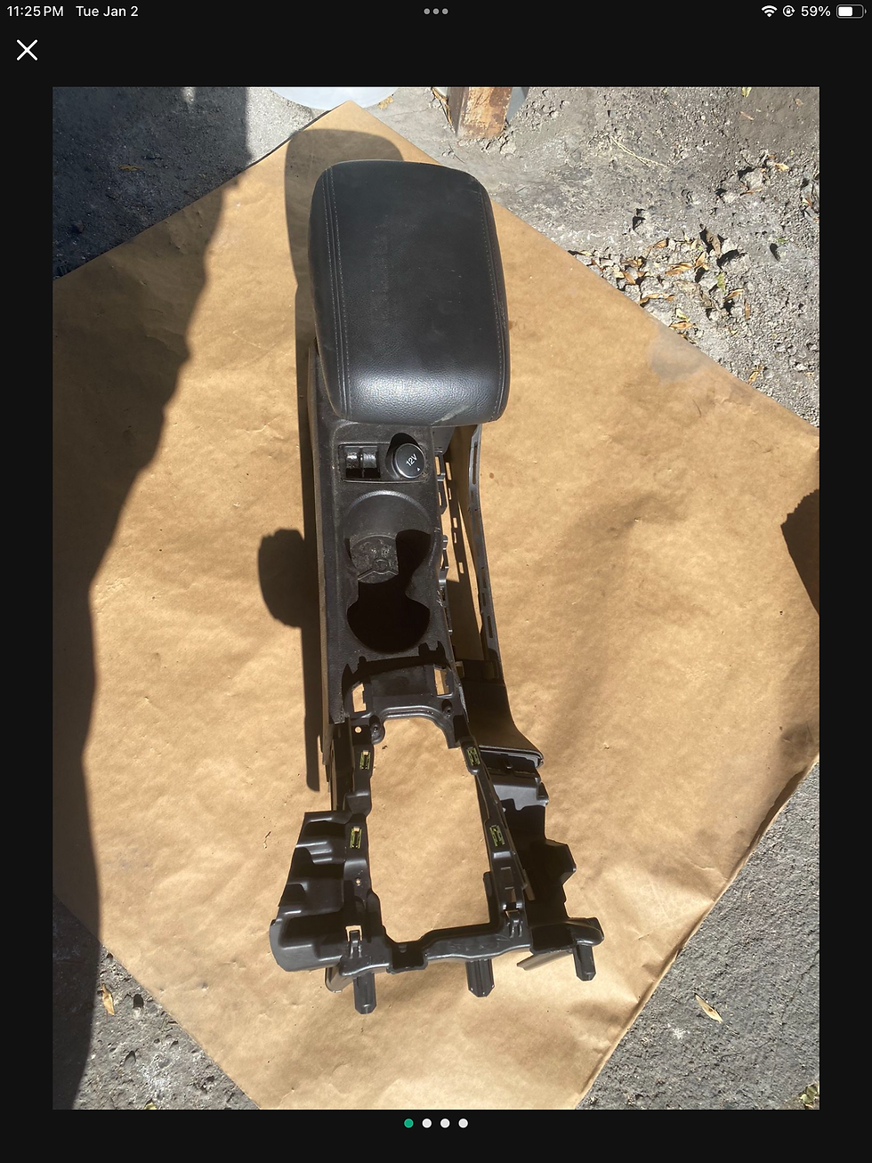 Thumbnail: 2014 Ford Focus Cup Holder Dashboard 