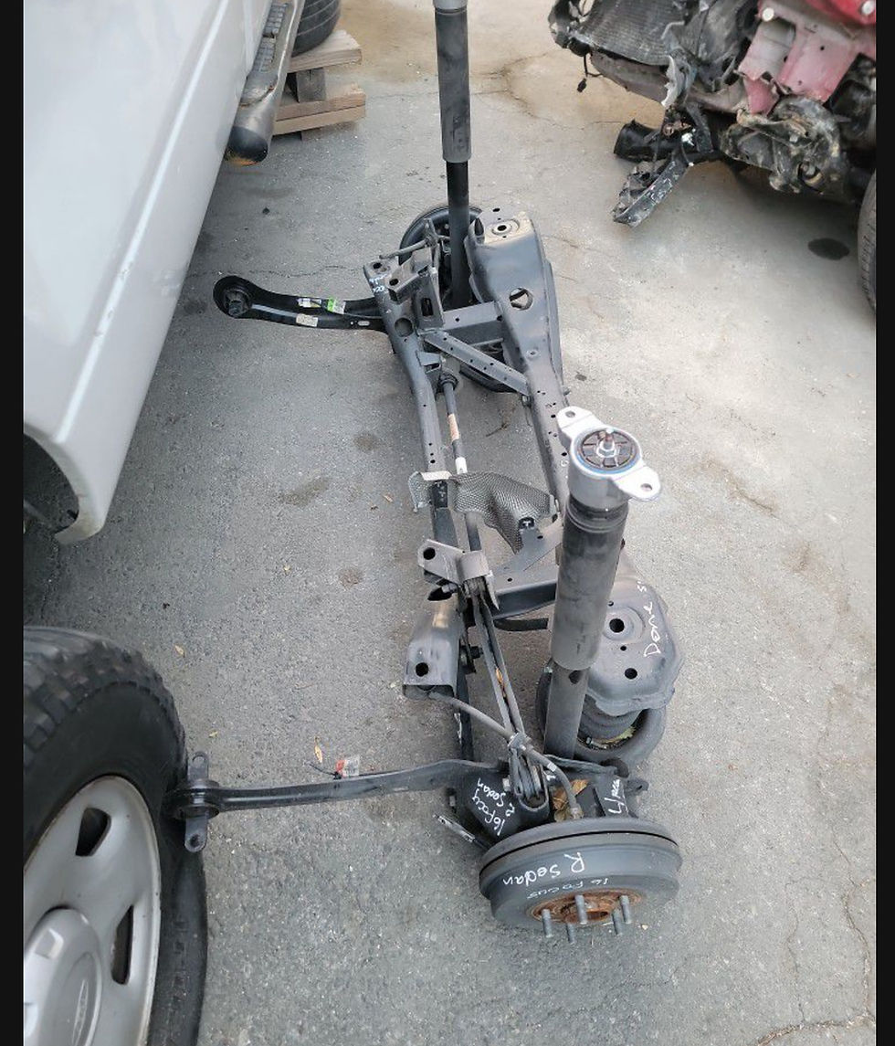 Miniatura: 2014-2019 Ford Focus Rear Suspension Assembly Sedan $300