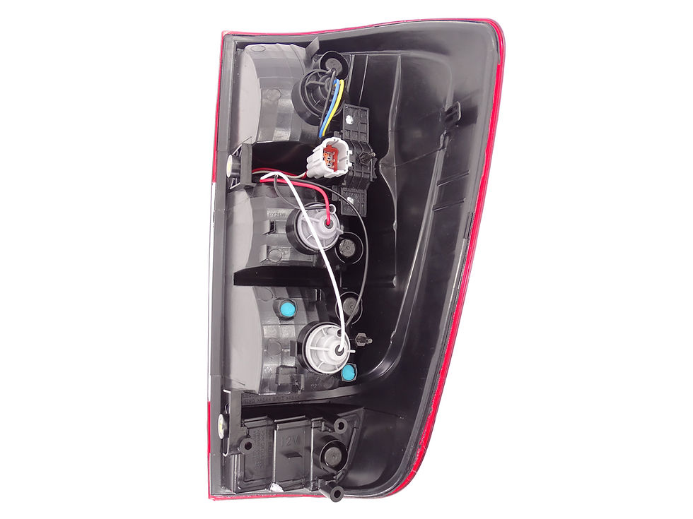 Miniatura: Foco Farol Trasero Izquierdo Nissan NP300 2016-2020