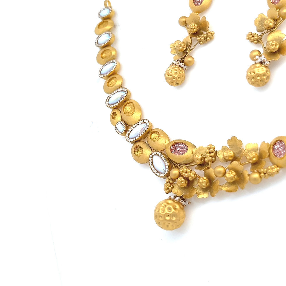 Thumbnail: Gemownaire Satya Antique Gold Necklace