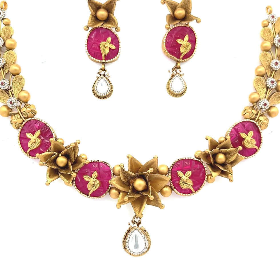 Thumbnail: Gemownaire Maya Antique Gold Necklace