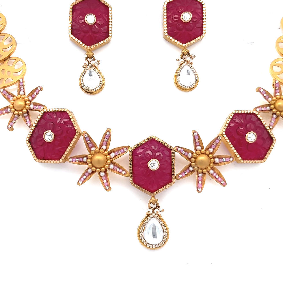 Thumbnail: Gemownaire Aswi Antique Gold Necklace