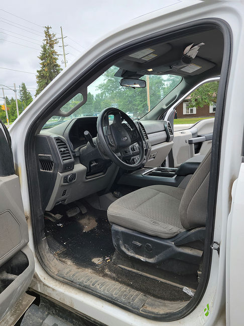 Interior Extreme Detail Ford F-250