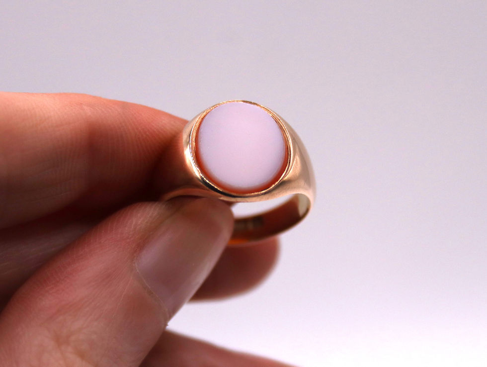 Thumbnail: Antique 9ct Gold Carnelian Signet Ring (1919)
