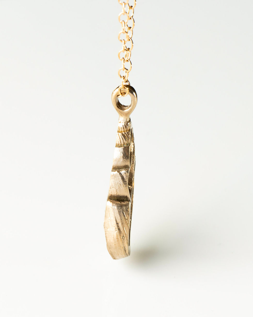 Thumbnail: Sliced Shell Fashion Pendant