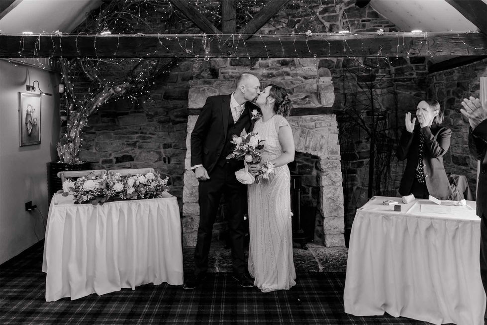 Alison and Paul - Sneak Peaks -9