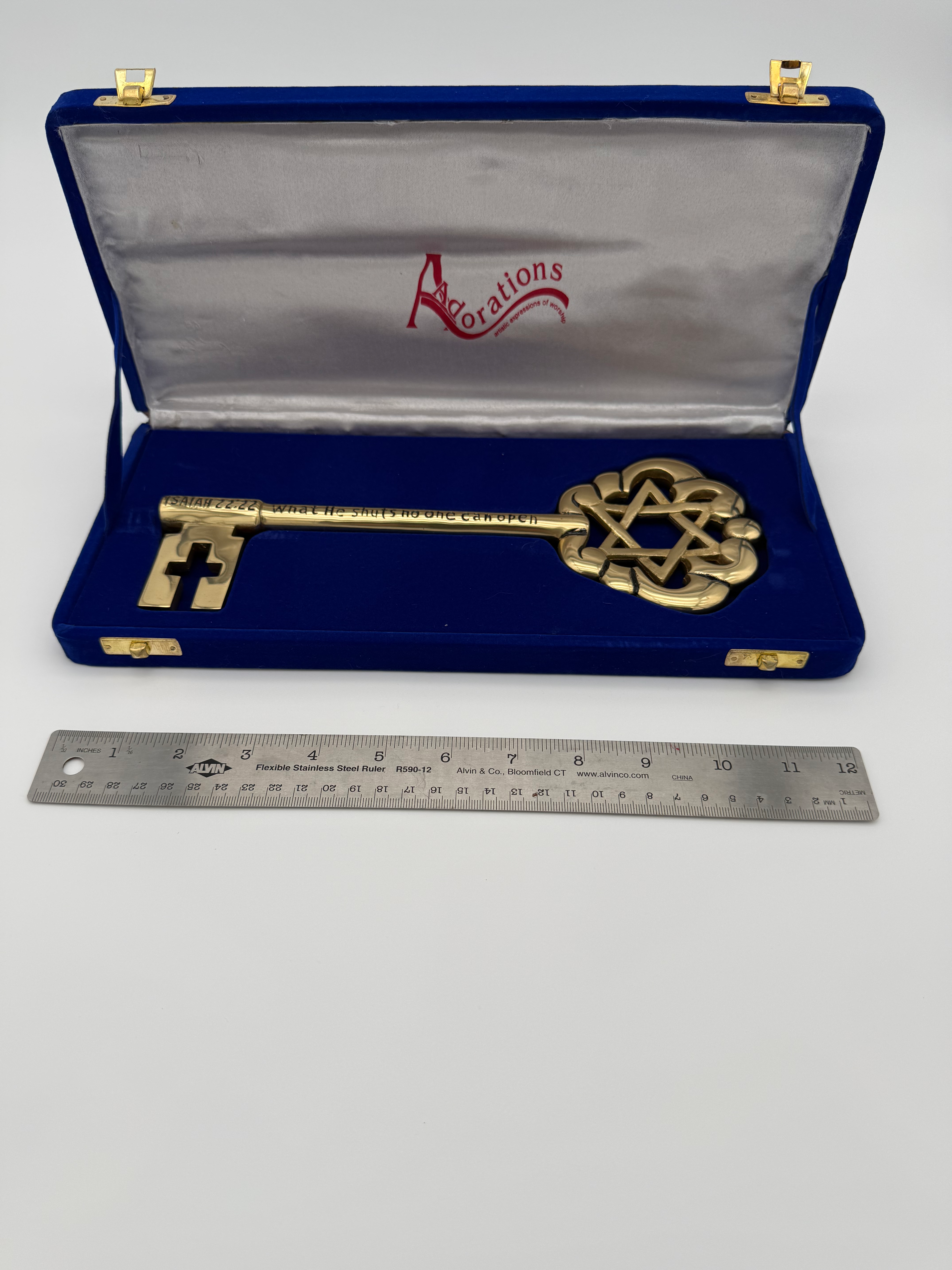 Large Key of David
