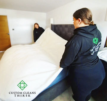 Two cleaning assistance bed changing for a weekly client