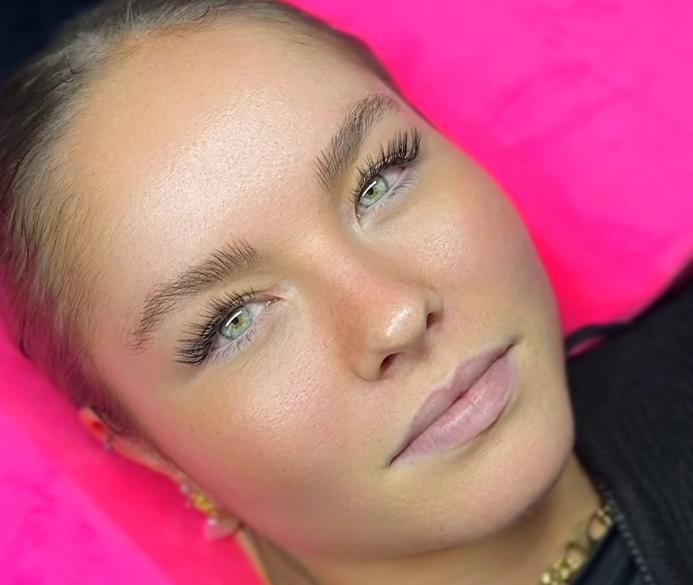 L curl lashes by by lashes and glamour