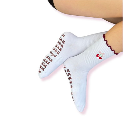 moopsys (1280 x 500 px) feet.png