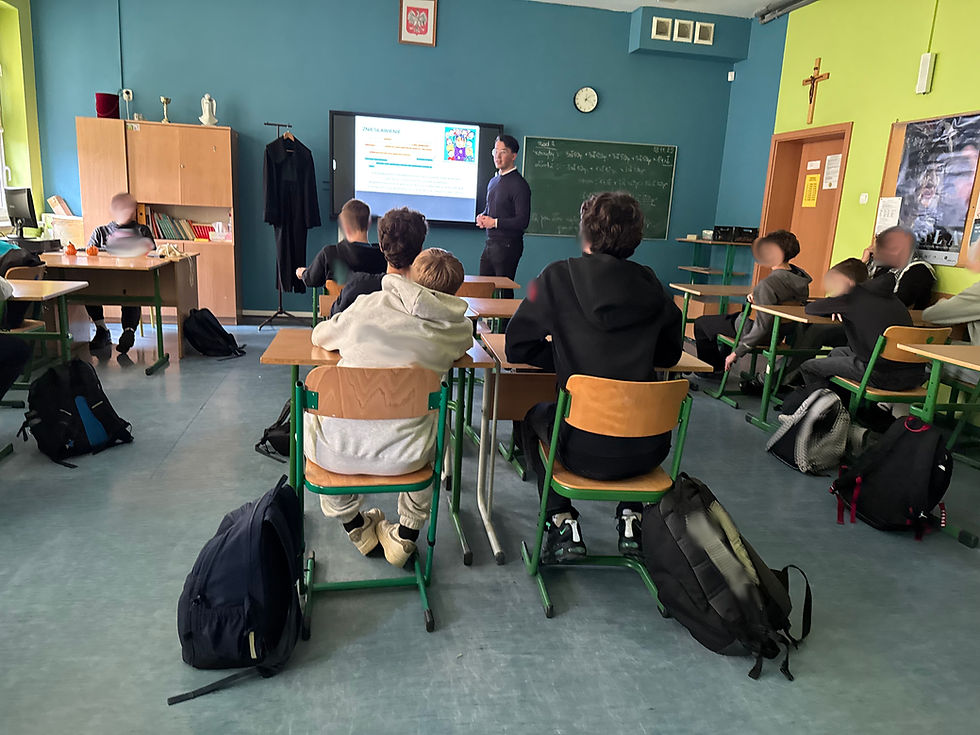 adwokat rozjaśnia prawo uczniom