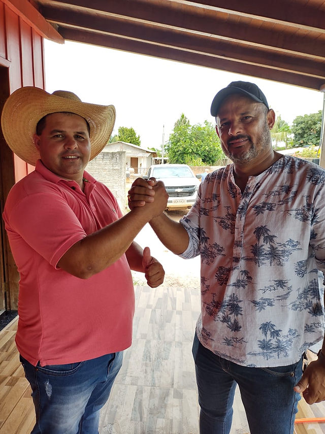 Prefeito Vanderlei e vice-prefeito Mauro