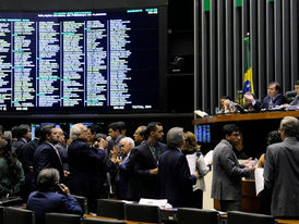 Marco regulatório do transporte de cargas é aprovado na Câmara