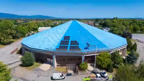 Installazione impianto fotovoltaico palazzetto dello sport Cuneo