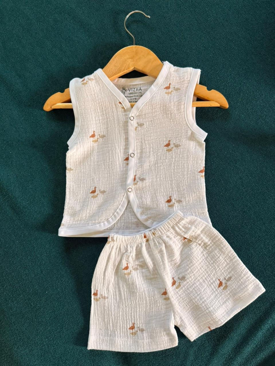 Thumbnail: Vizha Premium Crinkle Cotton Co-ord Set - Quackie