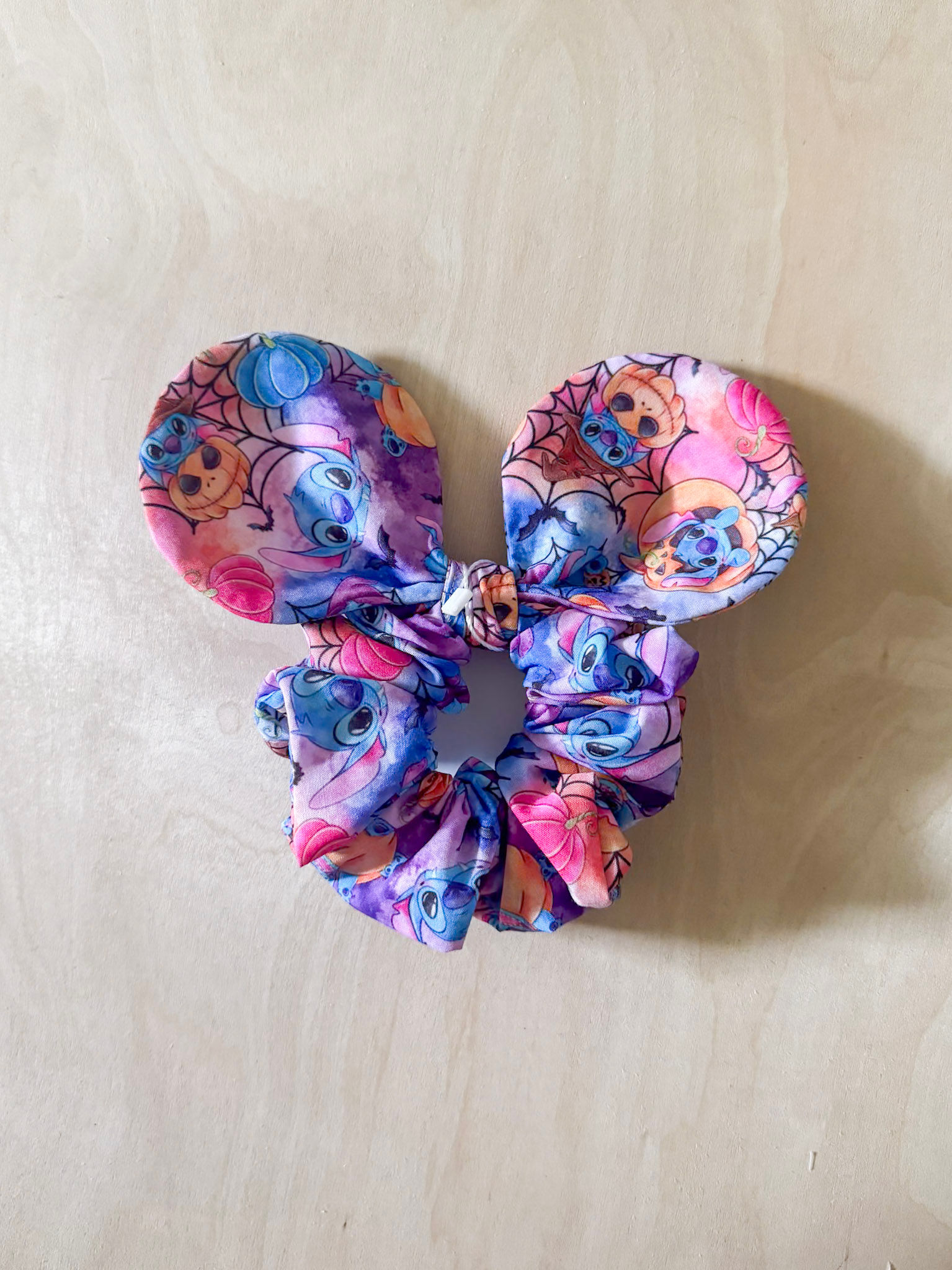 HALLOWEEN - Stitch Pumpkin Patch Specialty Scrunchie