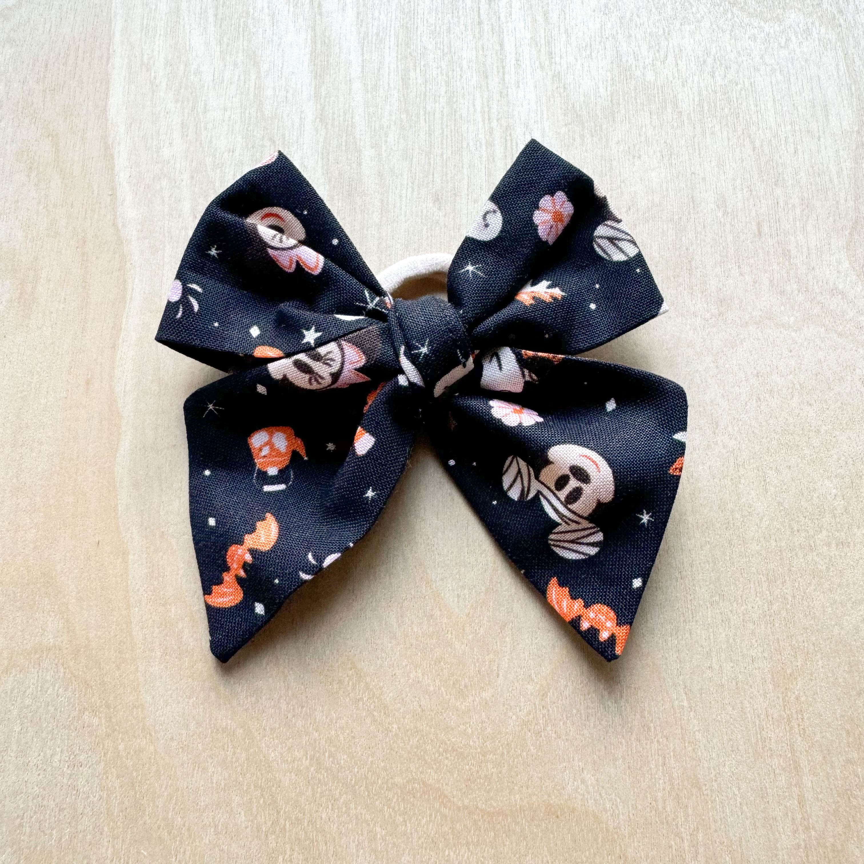 HALLOWEEN - Mickey and Minnie Halloween Mini Pinwheel Bow Hair Tie