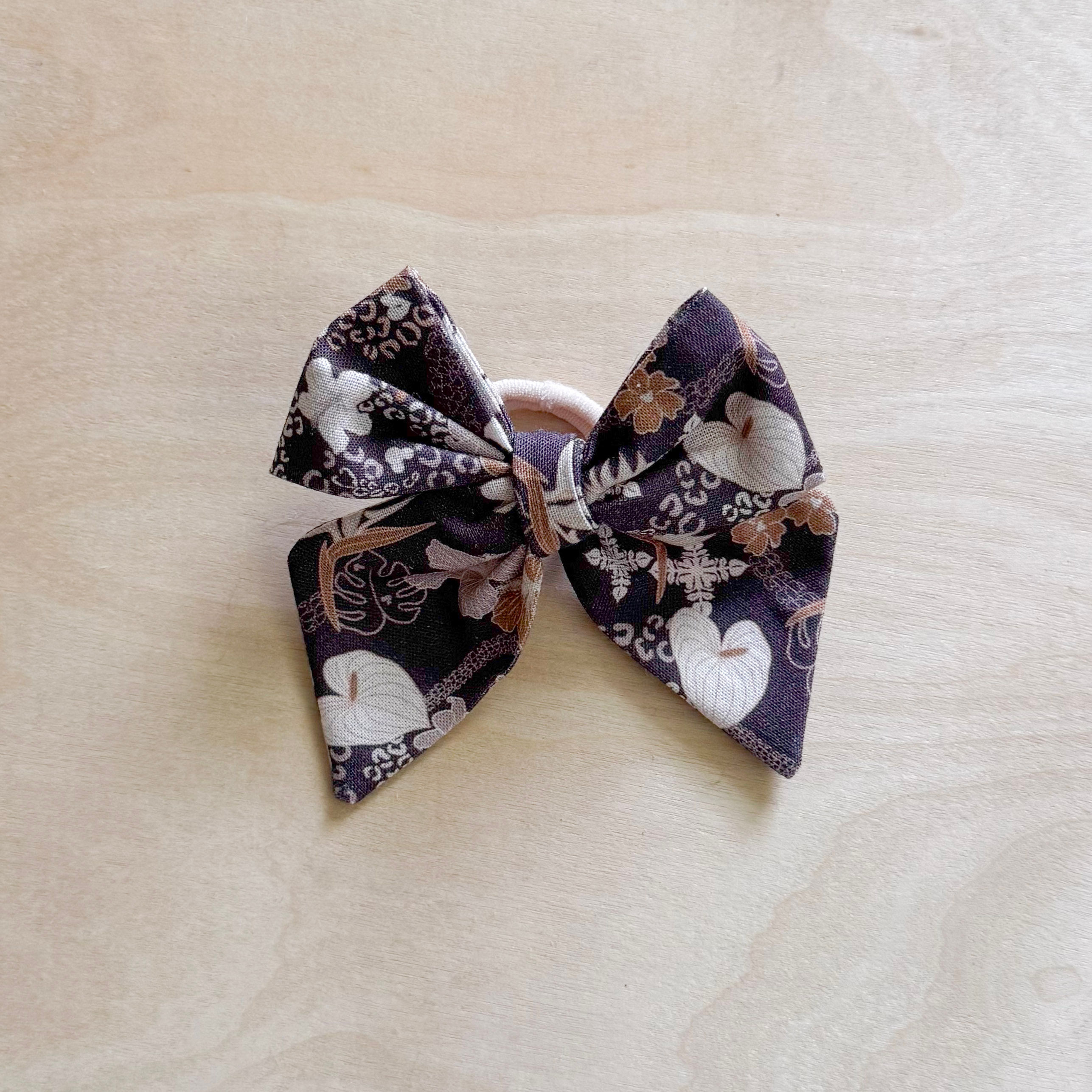 Brown Summer on Main St Collaboration Mini Pinwheel Bow Hair Tie