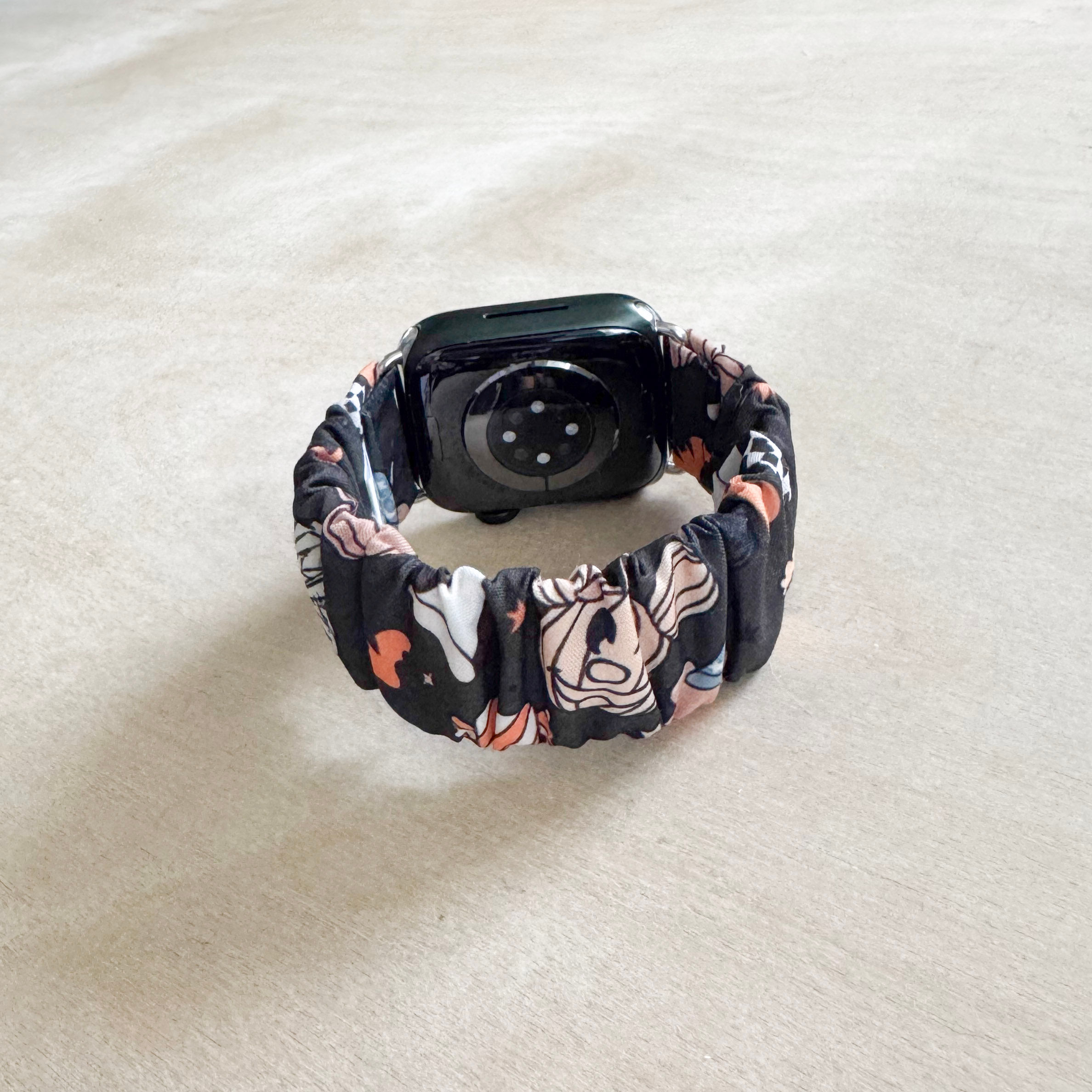 HALLOWEEN - Mickey Halloween Party Scrunchie Apple Watch Band
