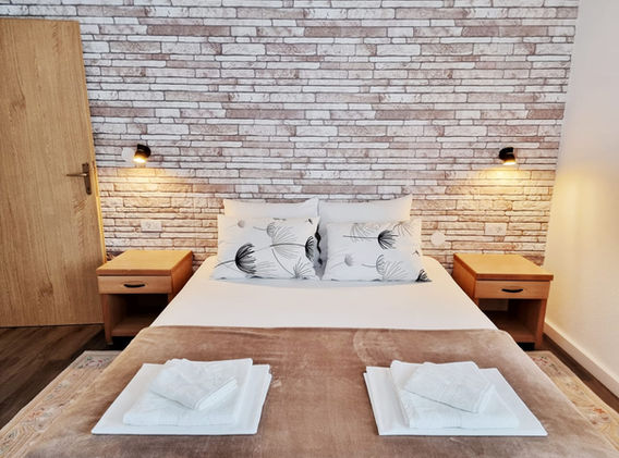 PHOTO-2022-05-31-19-45-31 2.jpg